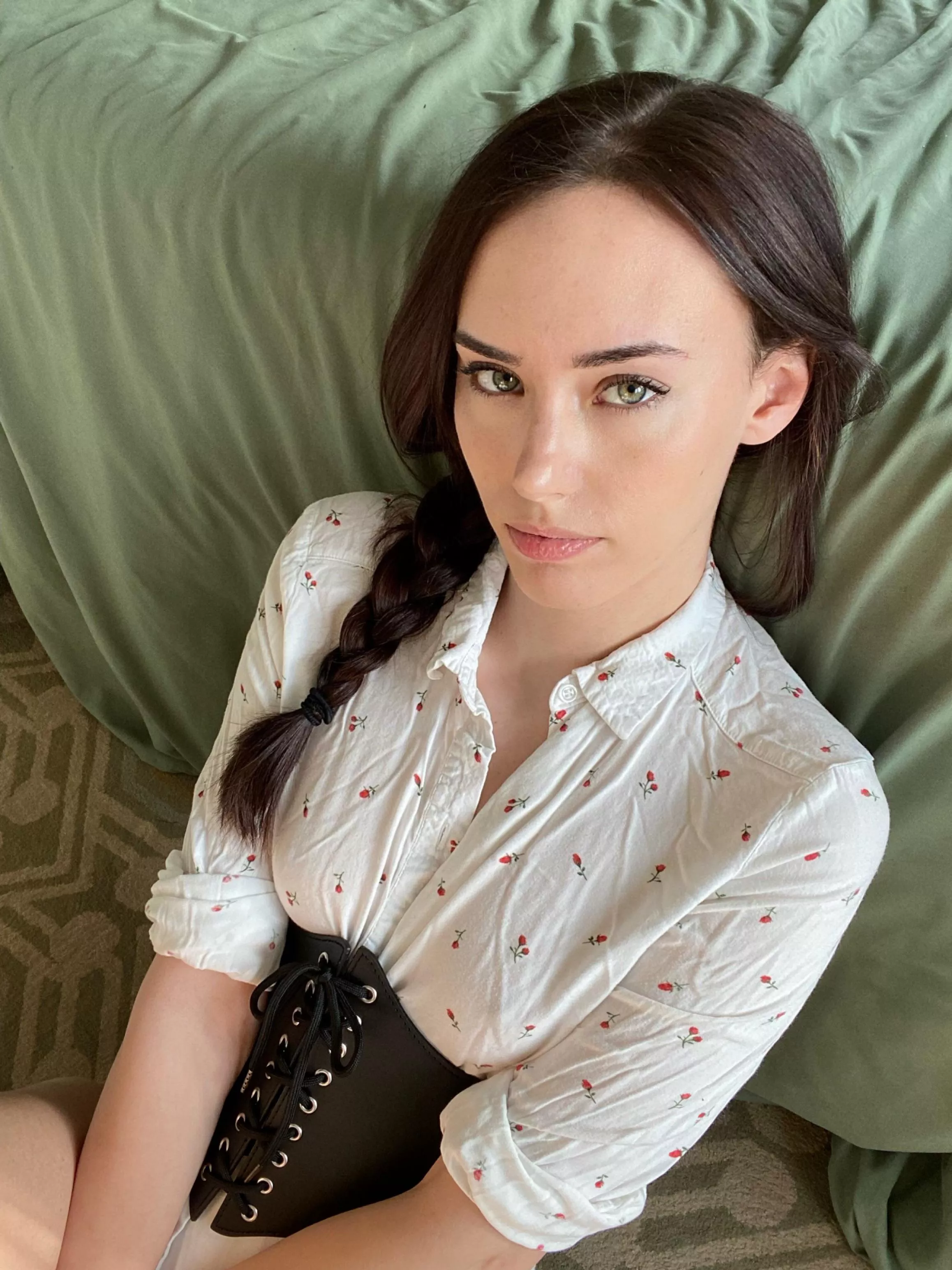 Giving of Milkmaid vibes [f] posted by aemiliusfox