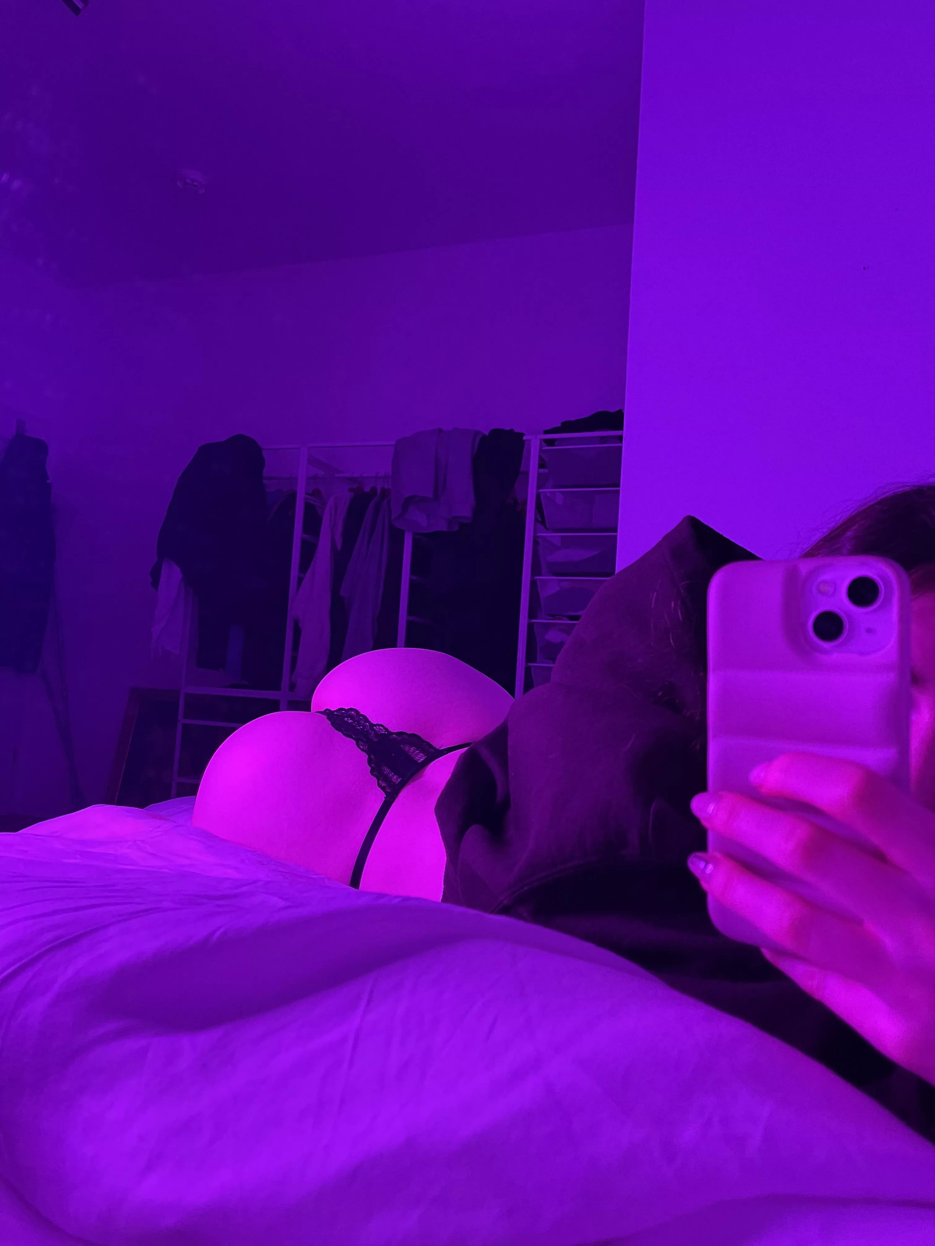giving you my ass because im so needy 💜💘 posted by popcorn_2001