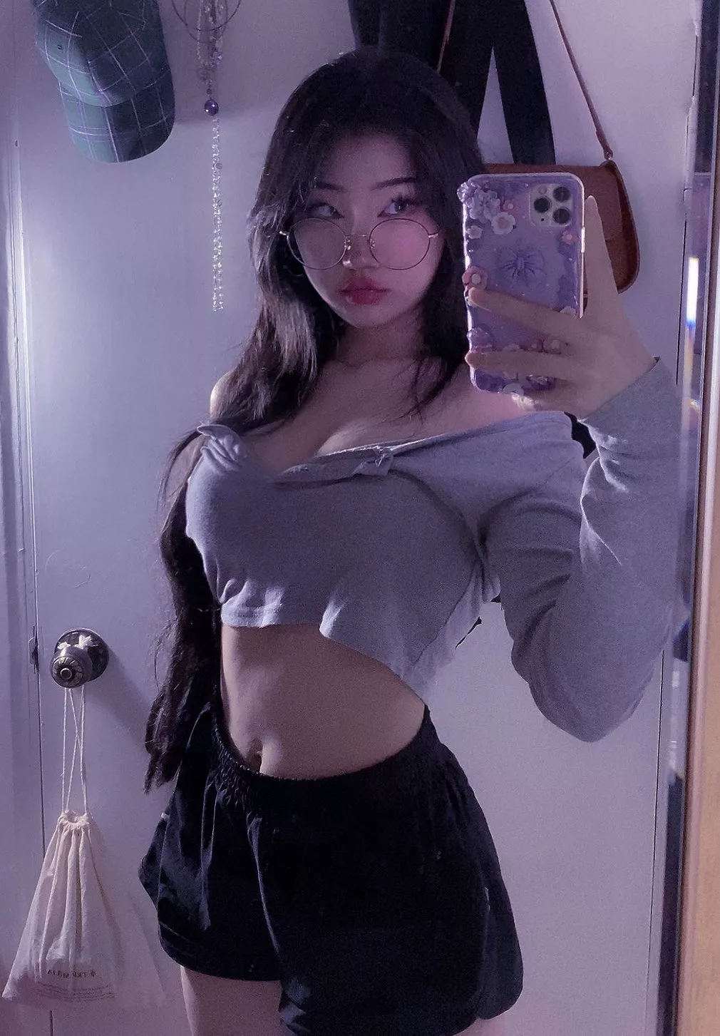 Glasses and midriff posted by Majestic_Painter8660