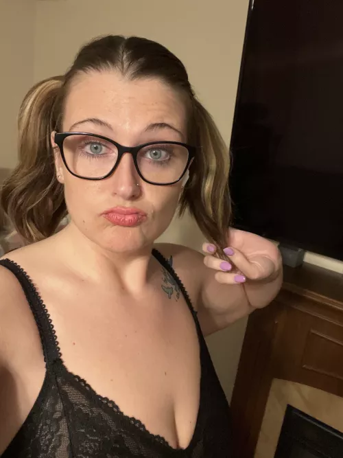 Glasses and Pigtails :D by pawslut13