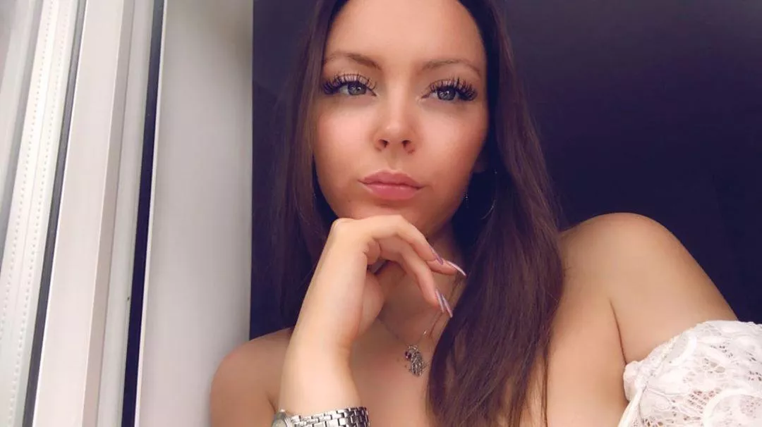 glaze her face posted by wanker436