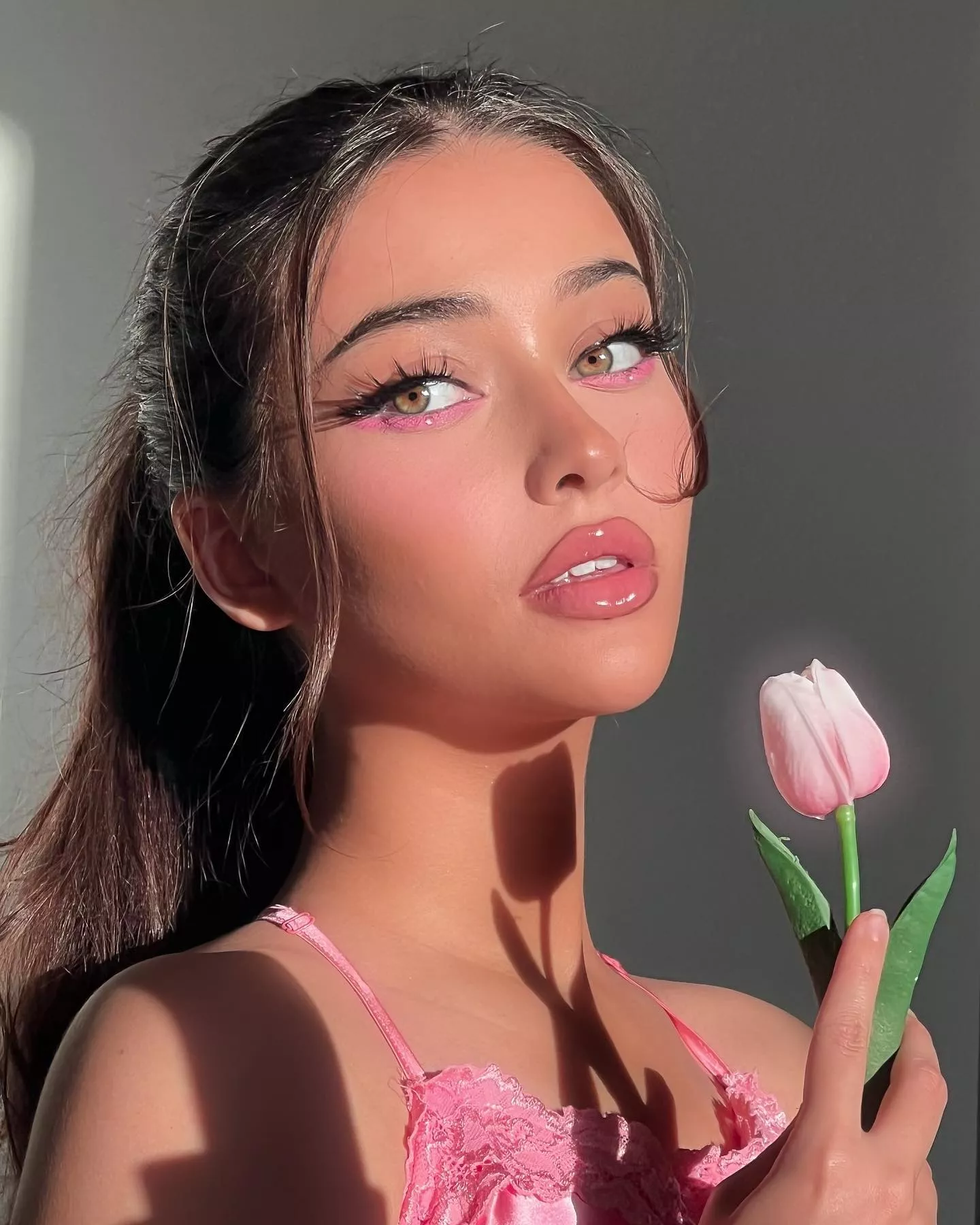 Glossy posted by gooningaccount