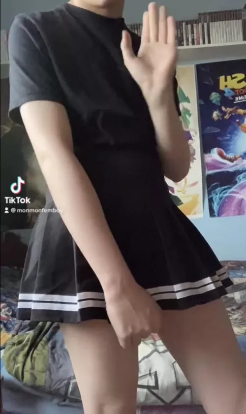 Go on express how you cute you think I am ;) by sdobbutonreddit