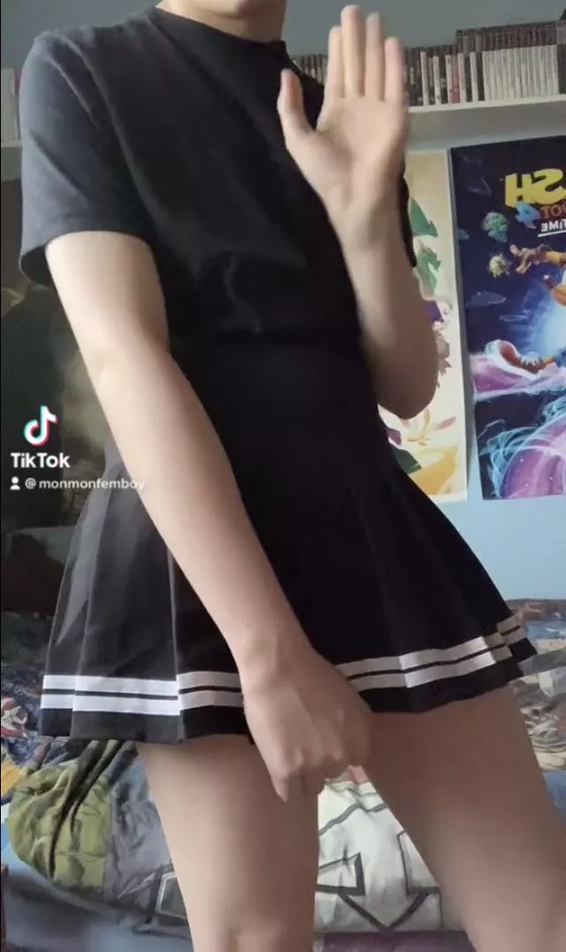 Go on express how you cute you think I am ;) posted by sdobbutonreddit