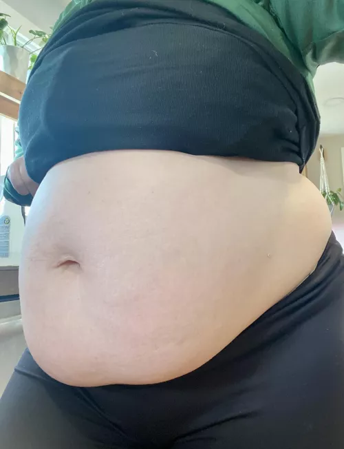 Goal: elongate and widen the belly by eatswithintention