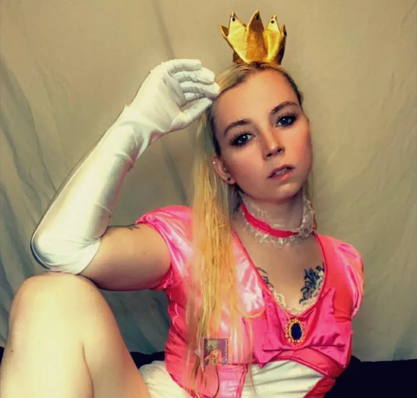 Gogo dancing tonight for the first time in almost 3 years! Princess Peach! Wish me luck! posted by Autumn-Rain88