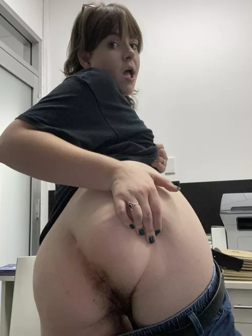 Going commando 🙊 by mccrucial