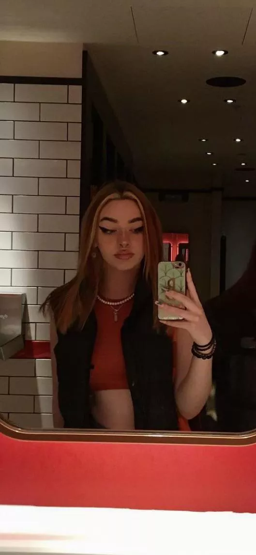 Going out for the first time ever after turning 18 xx!!! posted by RM180397