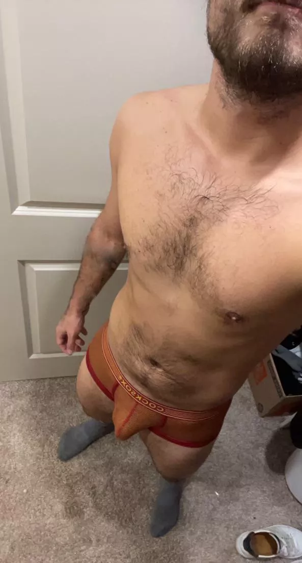 Going out for the night and thought I would snap a tease. Hope your weekend is going well! posted by JockWithDaddy