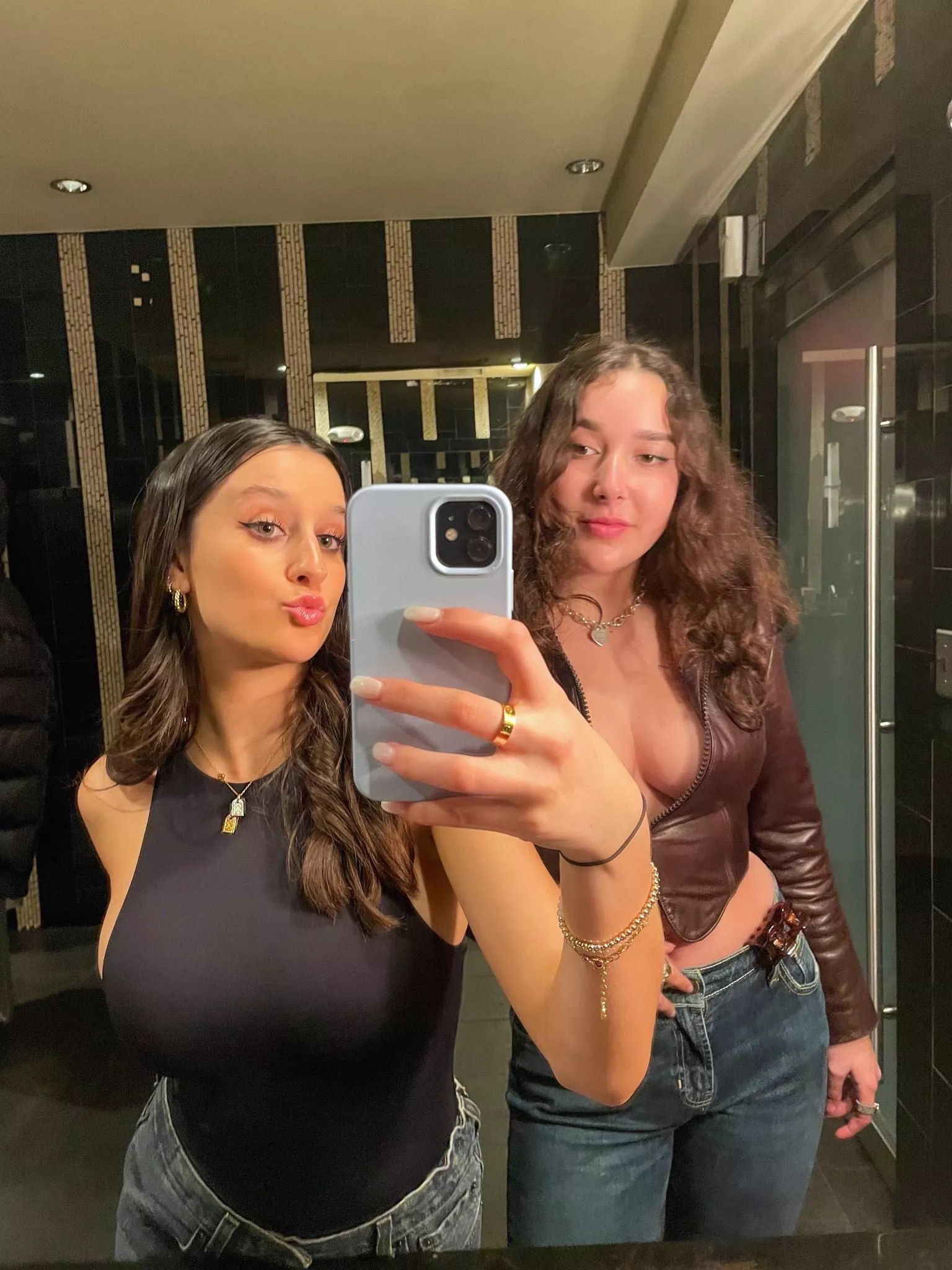 Going out (IRTR) posted by GimmeSlapsies