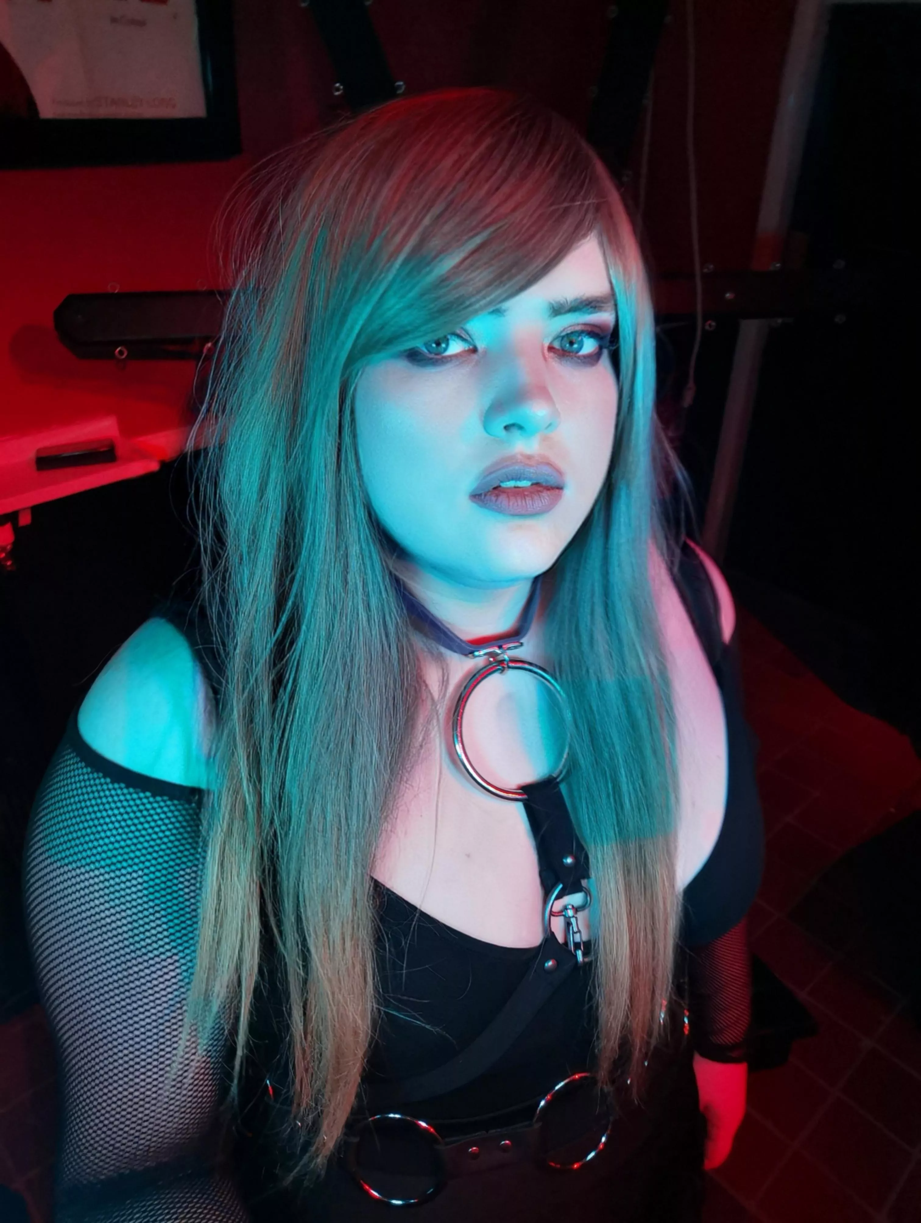 going to the swingers club this weekend and im going to let a few guys fuck my brains out. xx posted by JadeStorm8