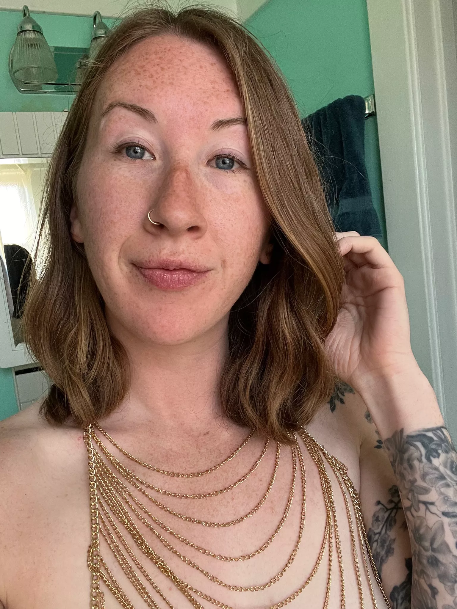 Golden ✨ posted by ellie_rowyn