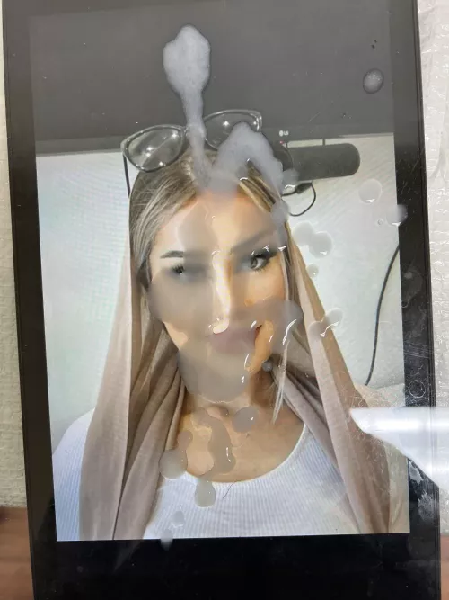 Golden hijabi! by merbs88