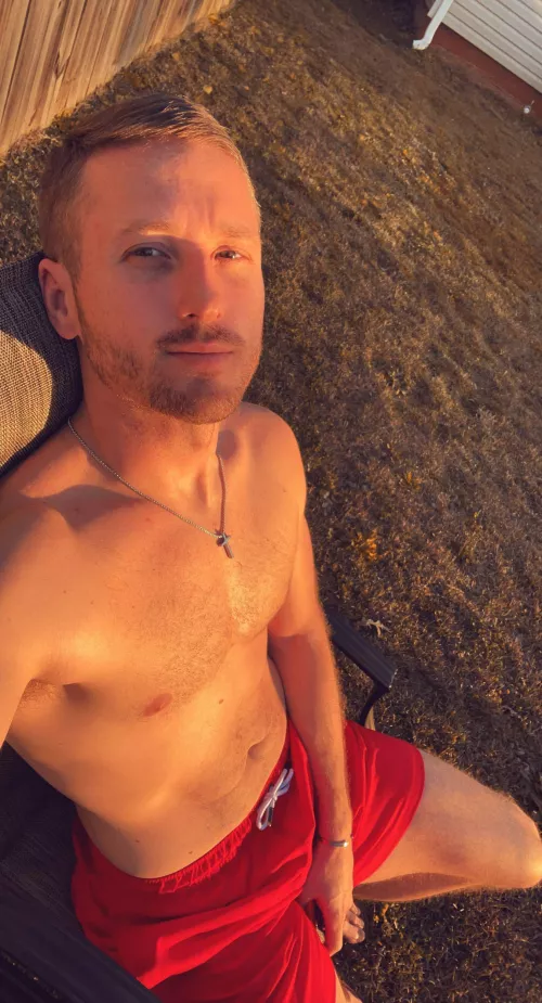 Golden Hour ☀️ by blizzlebizzle