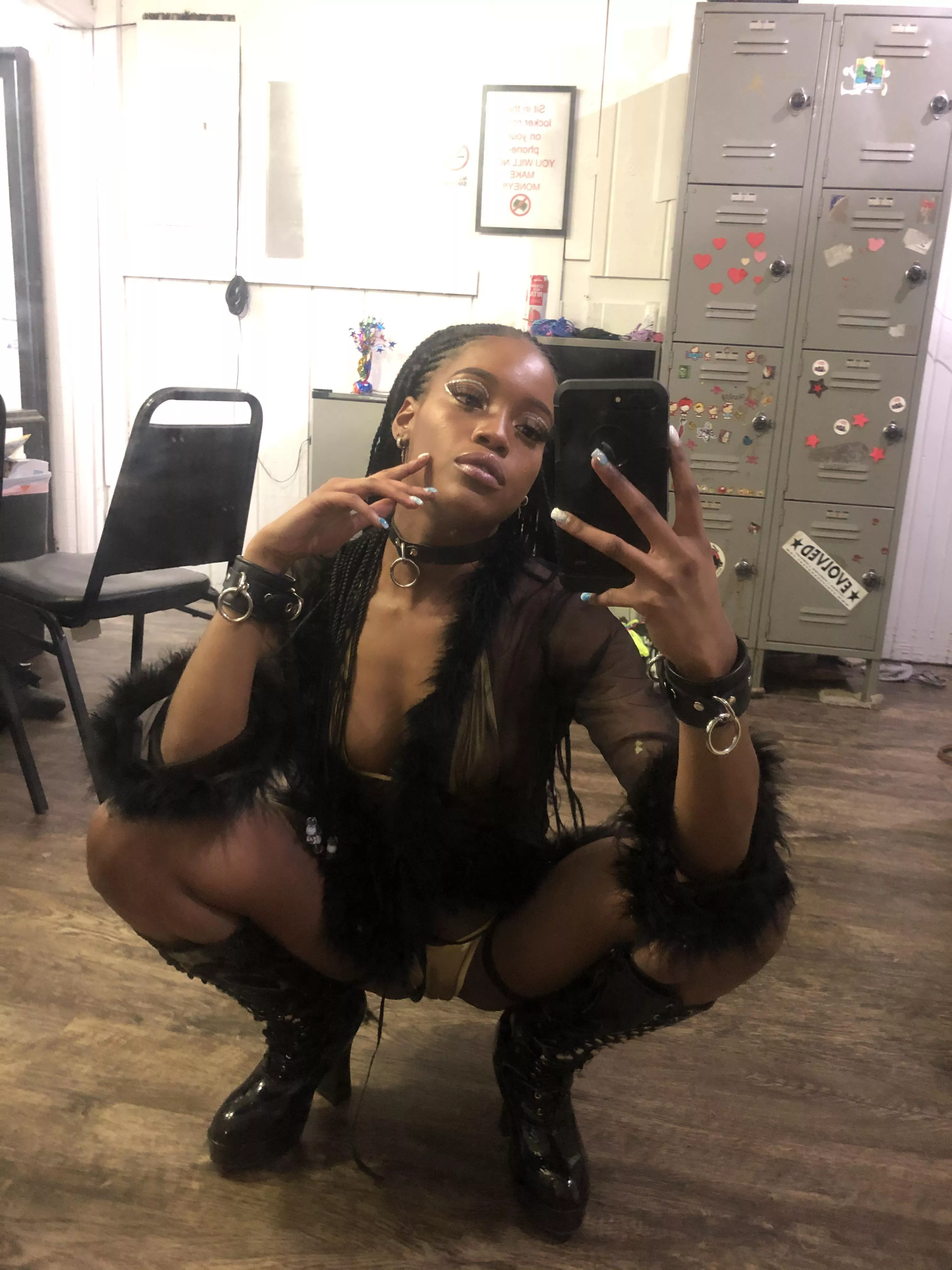 golden pussy posted by ilystar21