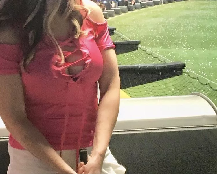 Golfing? posted by noname0227