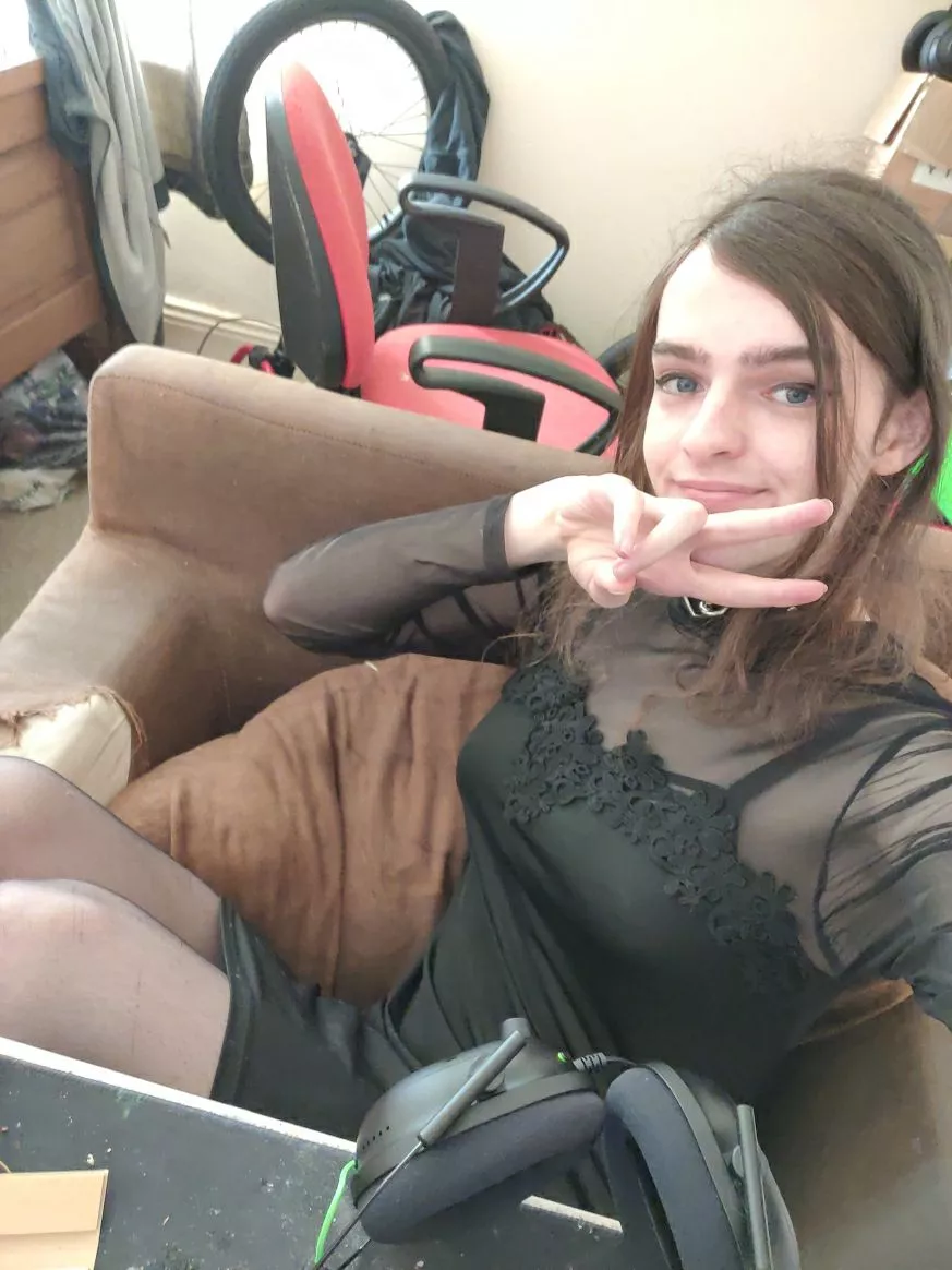 gonna start posting here? >.< posted by rinnewby