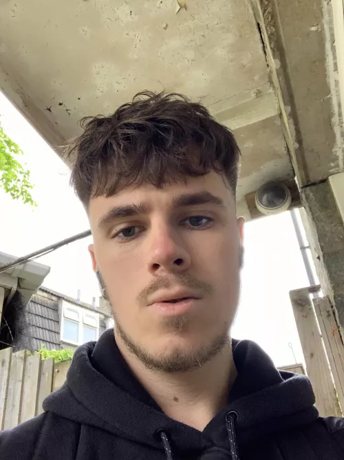 Good Afternoon fellas by Batesy18