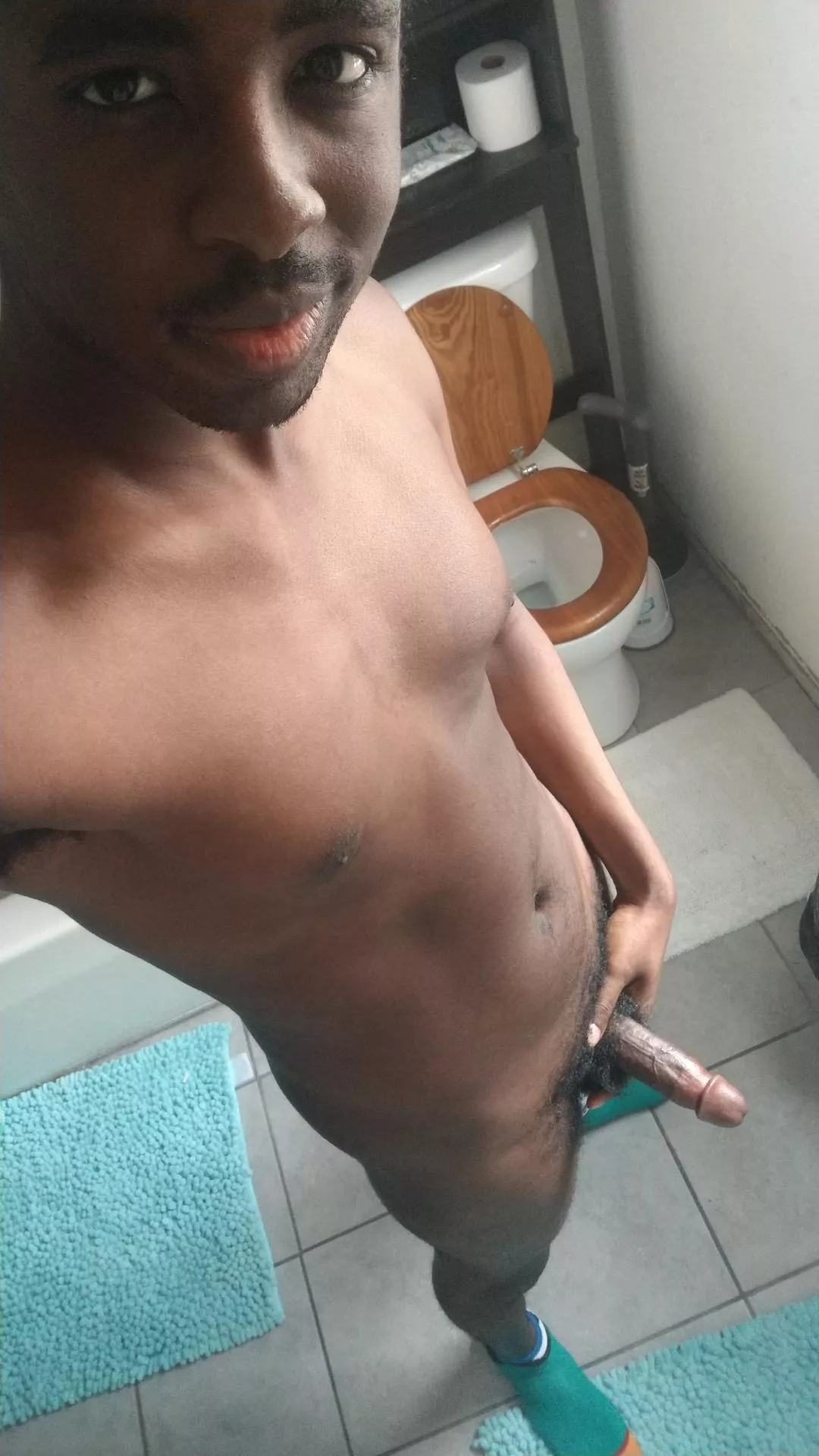 good day 😘👑 posted by MagicMonty444