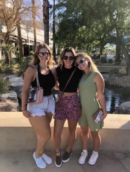 Good friends [3] by jiggle_my_body