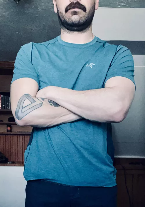 Good lighting makes the forearms pop by Adapt_Adept_