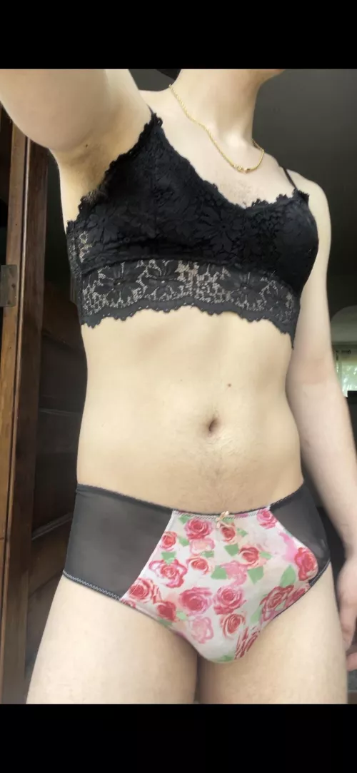 Good lighting today tbh by Necessary_Constant_6