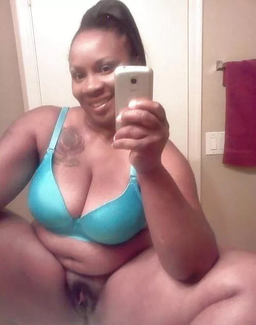 Good lil pussy posted by Head_Practice1796