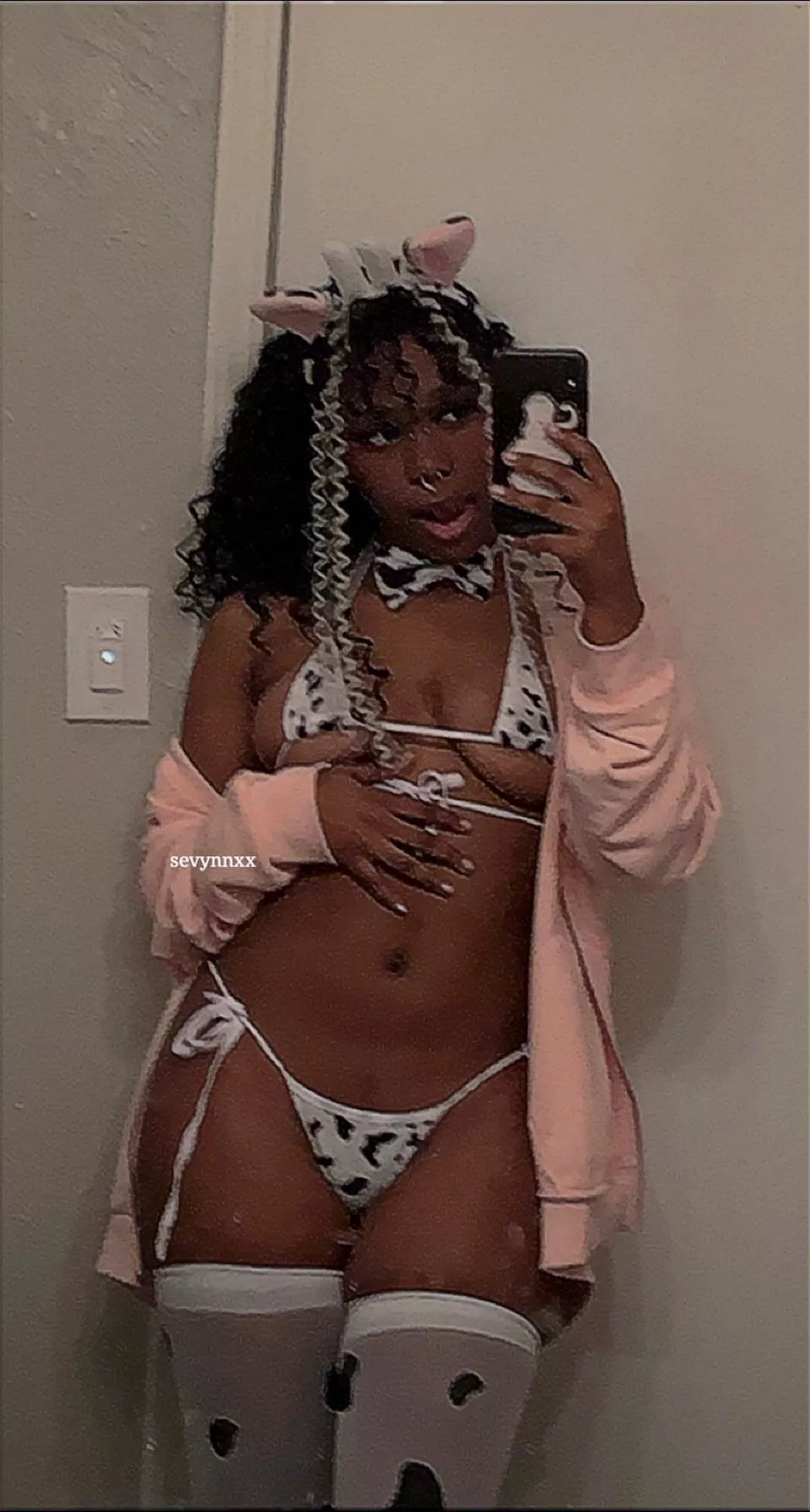 good moooorning!🐮💖 posted by lovedivinee