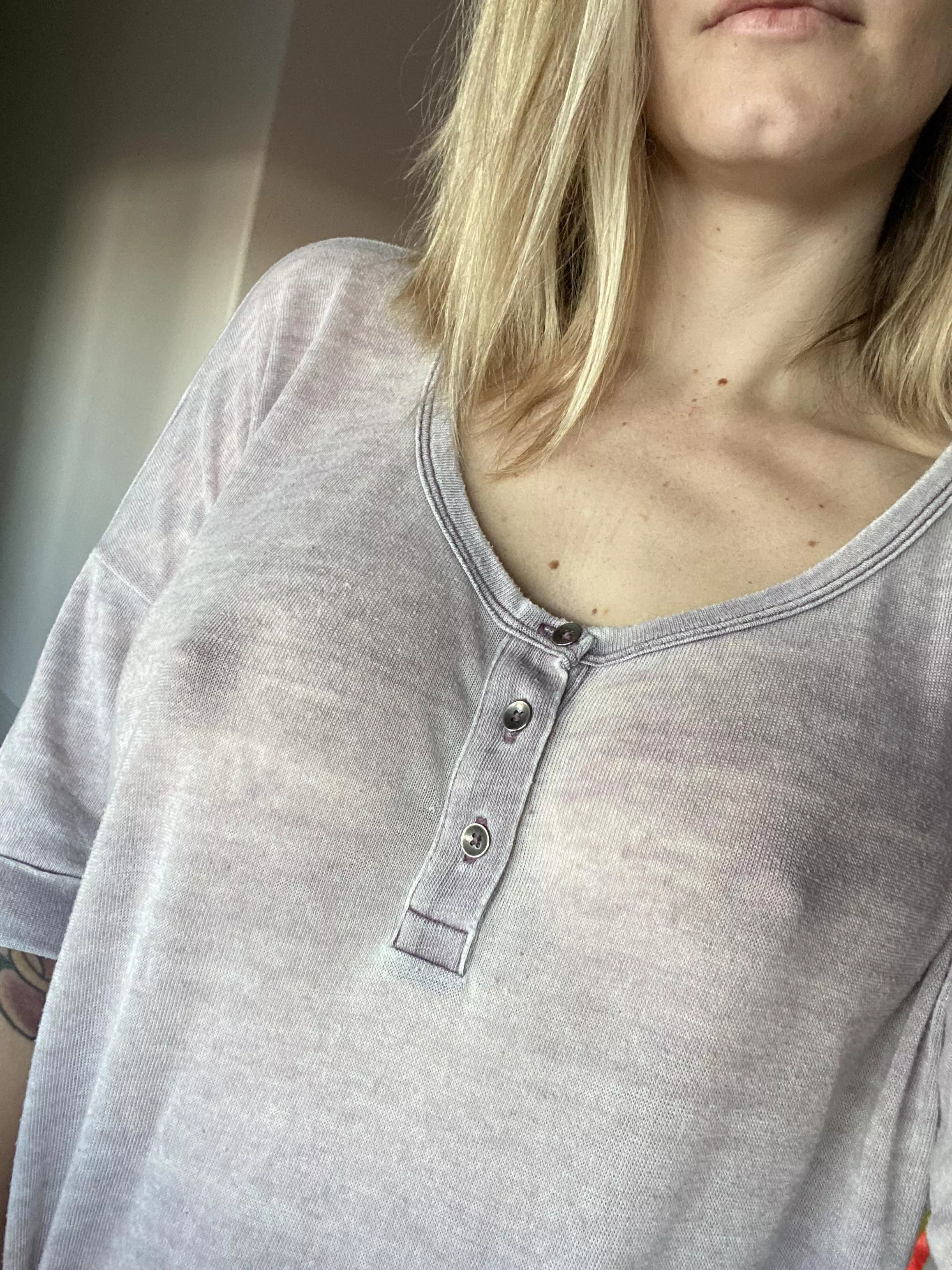 Good morning! 😘 posted by RXCEEGXRL