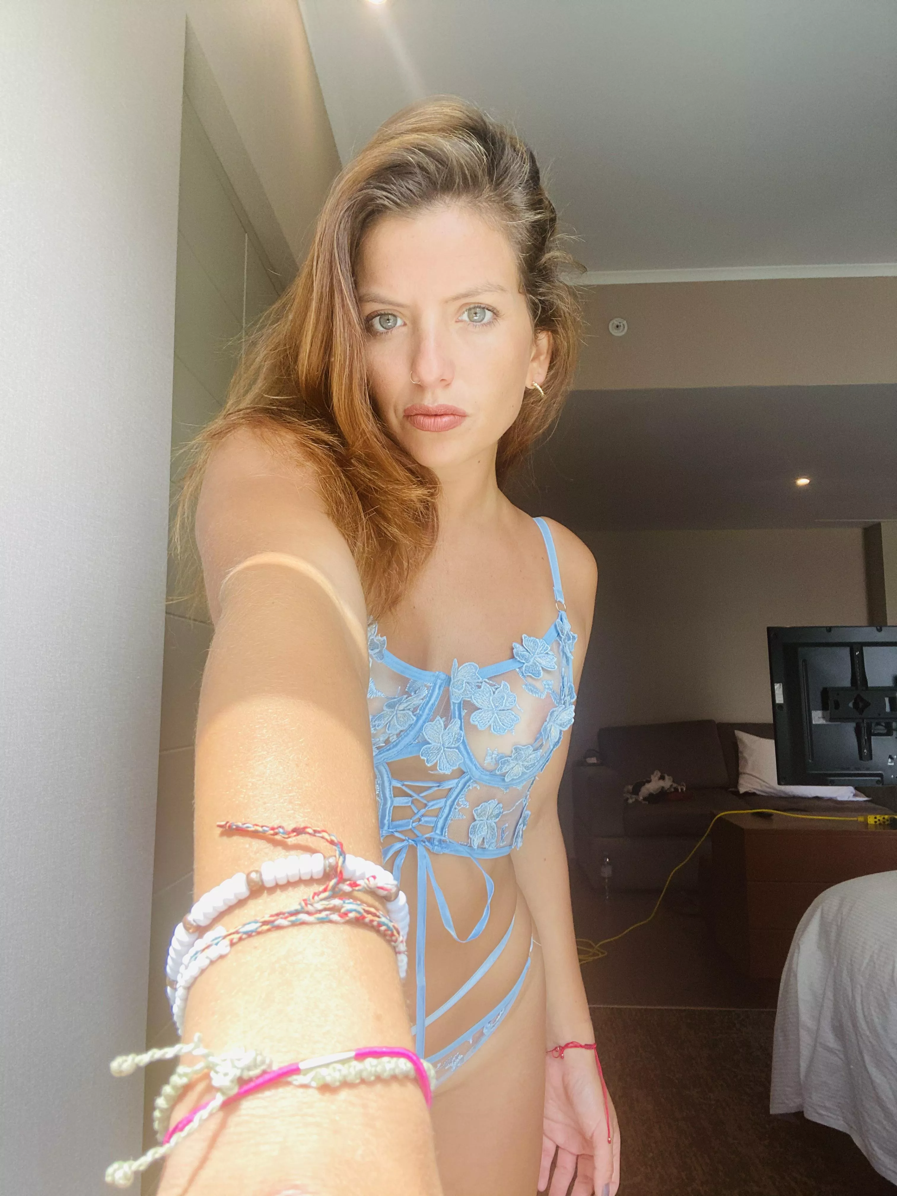 Good Morning! 😘 posted by Freejasmine