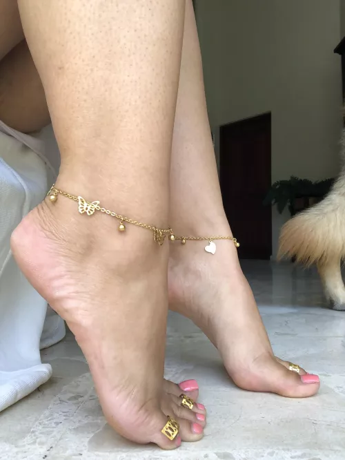 Good morning ☀️ by Feetpics0o-