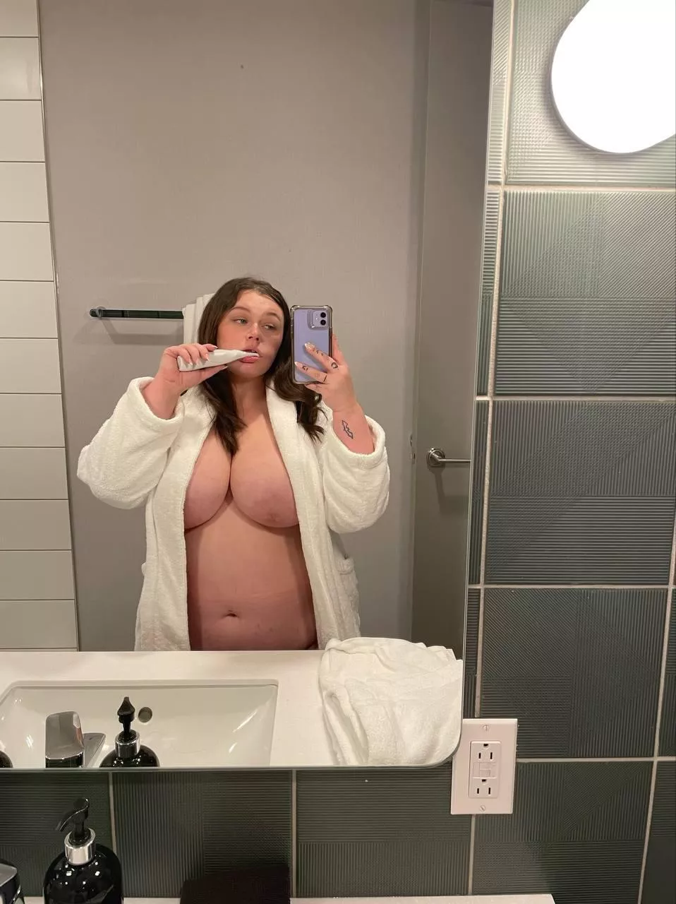 Good morning posted by ivy_stonexxx