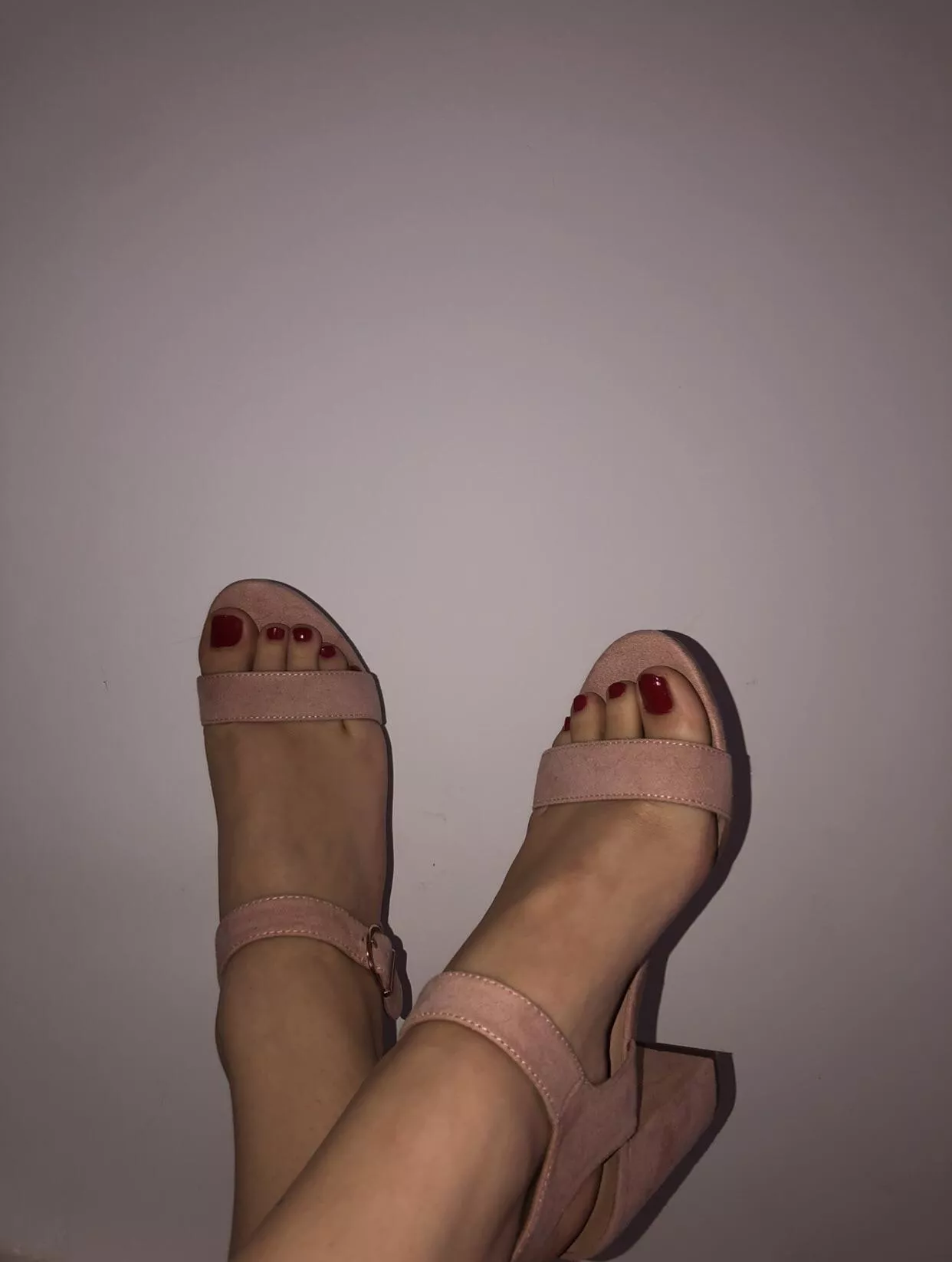 Good morning baby☀️ have a nice day💛 posted by ssweetcherryy