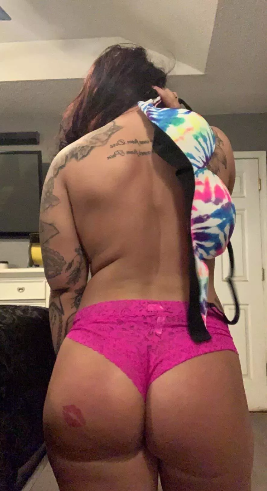 Good morning boys. Who’s trying to win it fuck a fan posted by Tittstattstoes