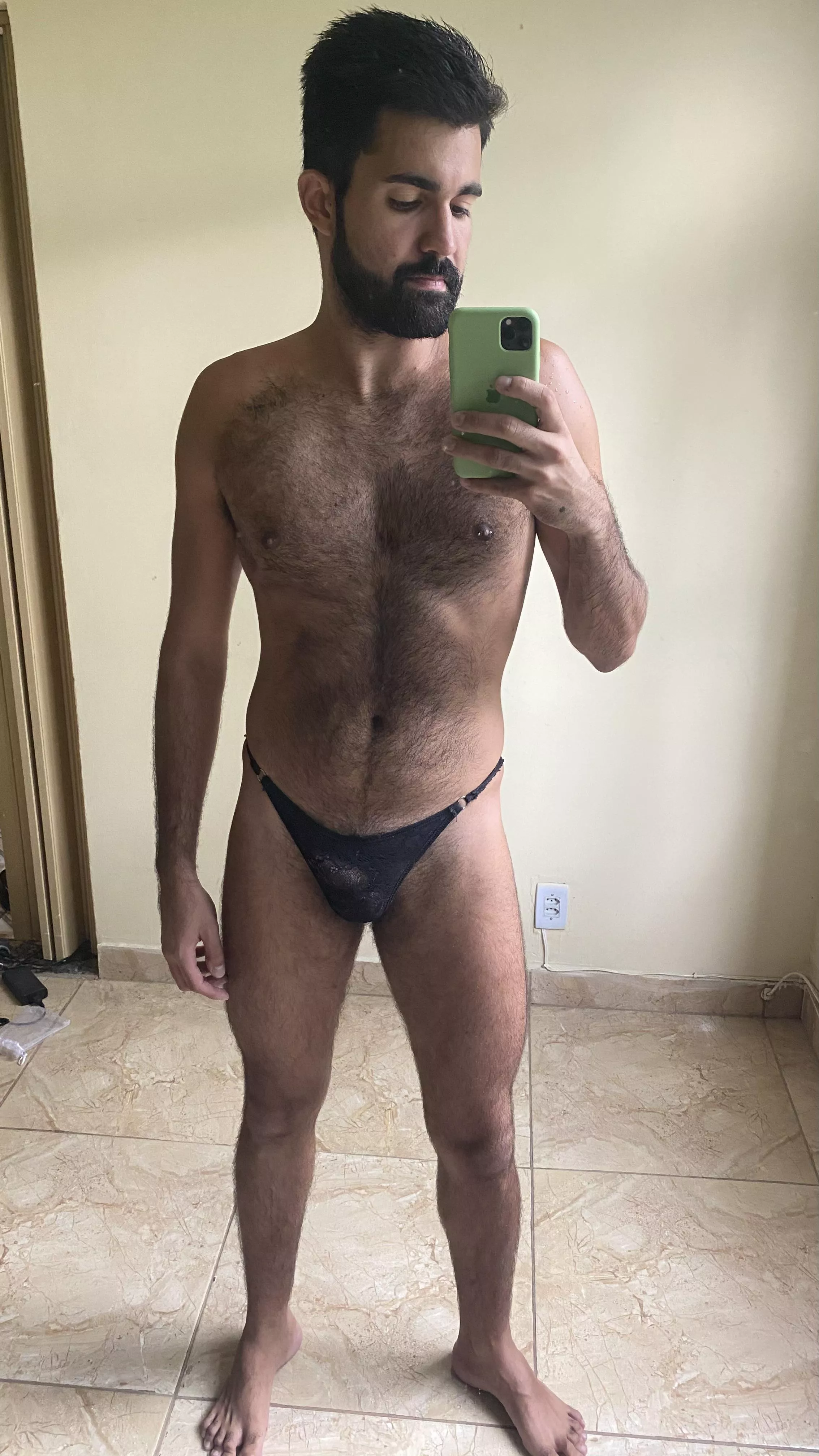 Good Morning 👋 posted by Furryhornny