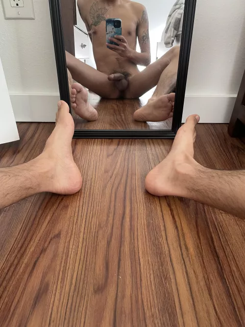 Good morning everyone 😊 by Latin_twink0817