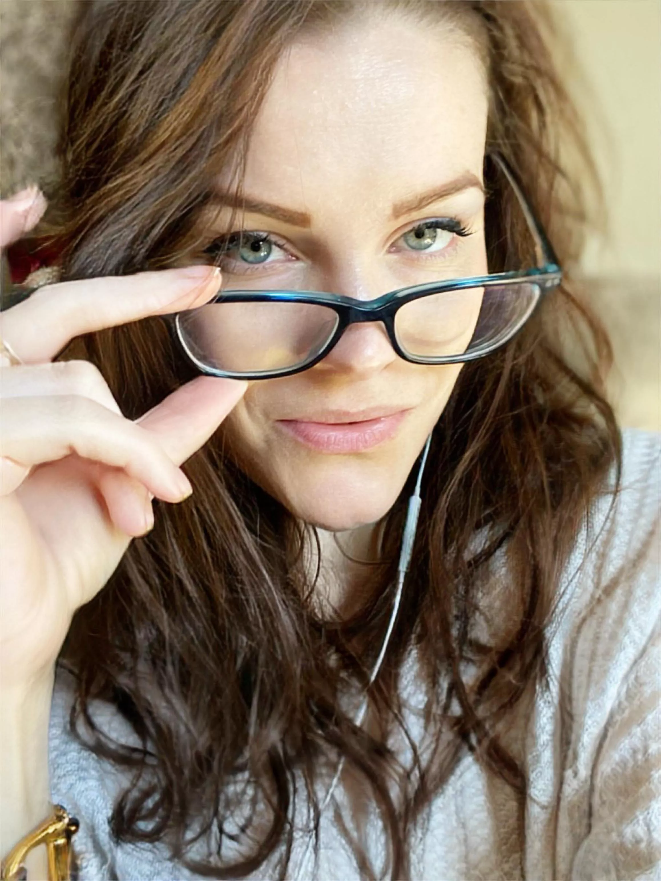 Good morning. First post here! posted by speaking_moistly