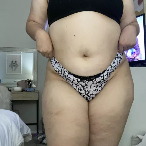 good morning happy monday🤍 by ashleyy07