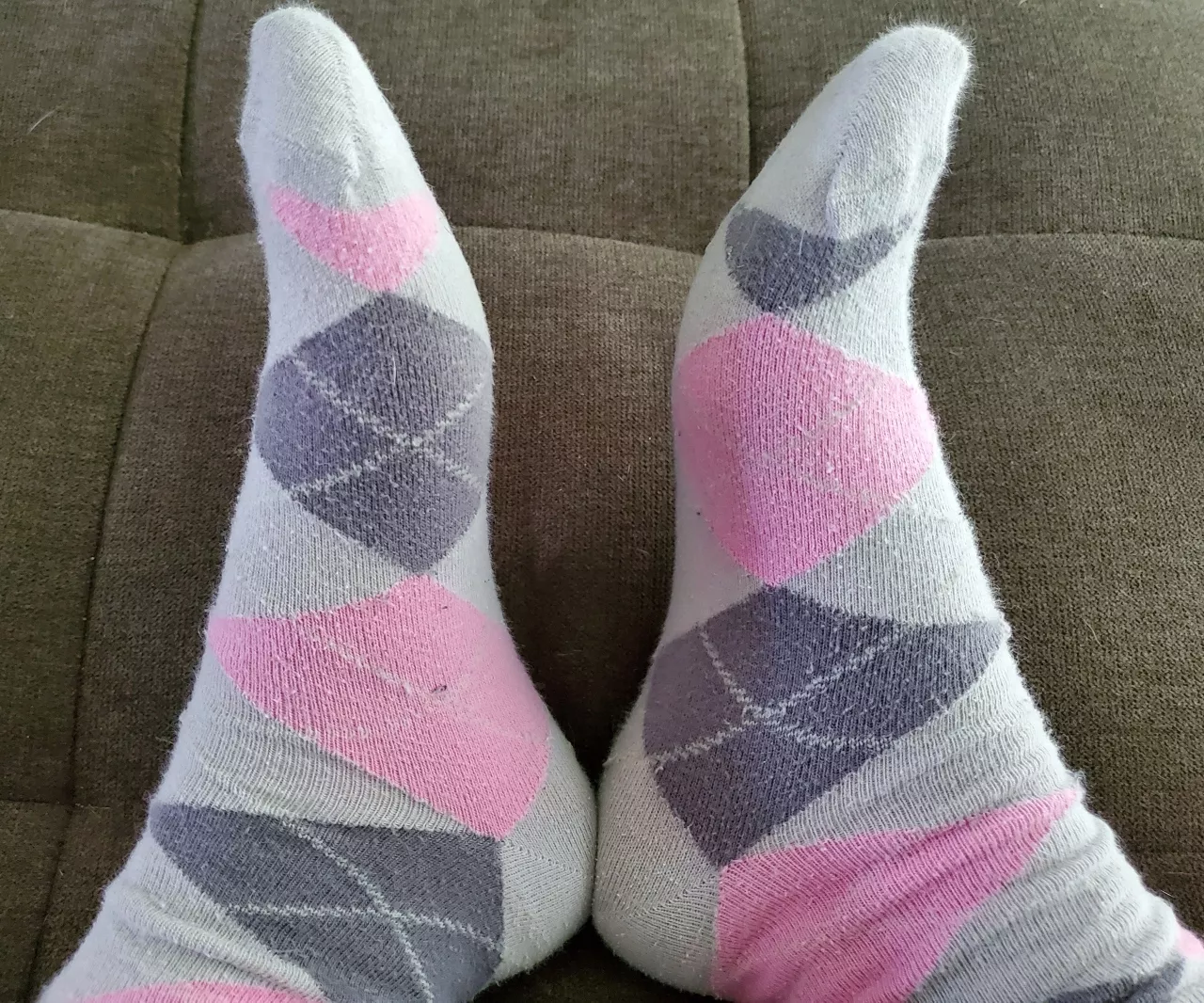 Good Morning! I decided to go with this pair today :) posted by only_feetpc2022