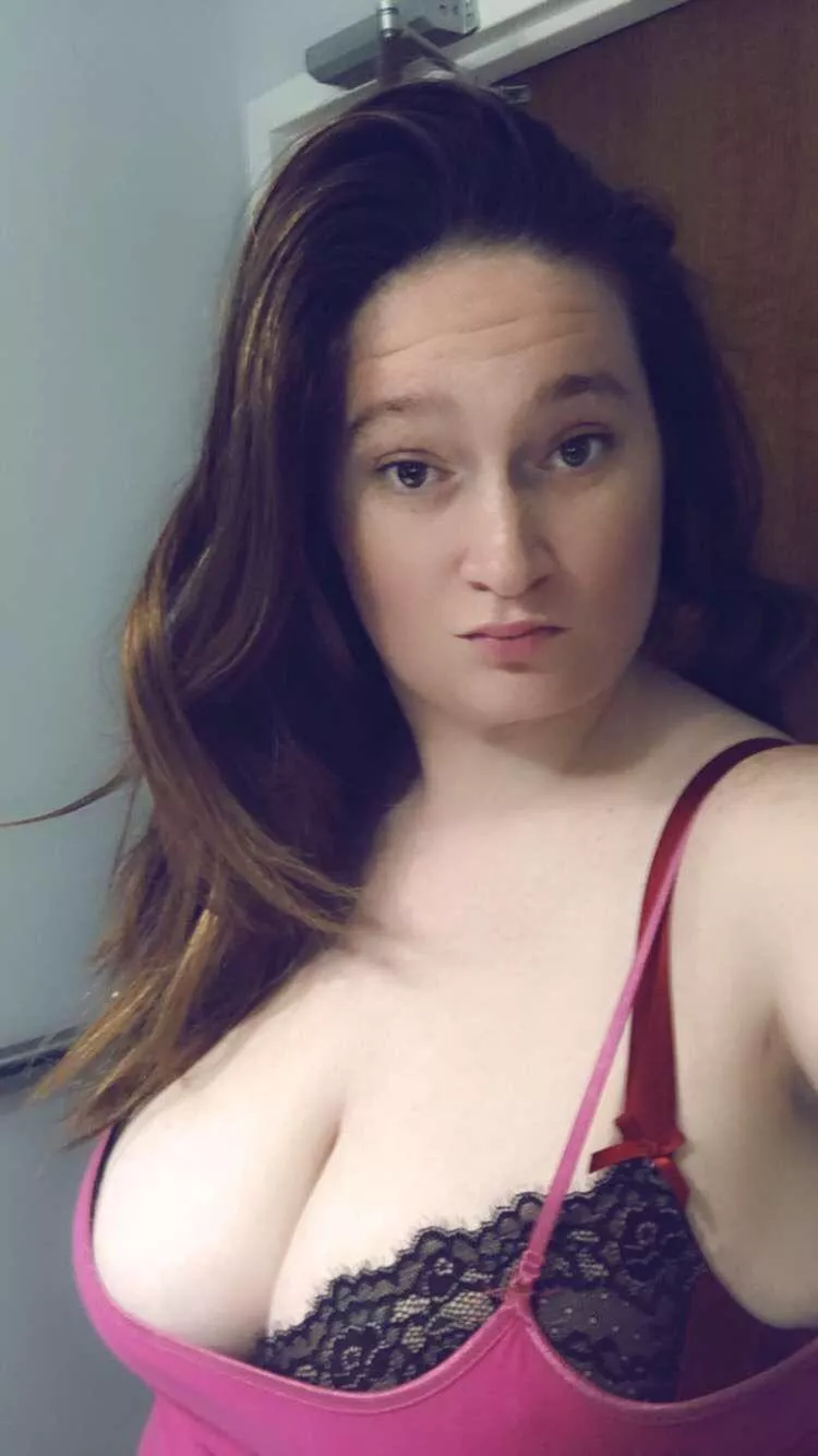 Good Morning!!! It’s Happy Monday!!! Showing off at work 😉😈🤪 posted by SexyKittenKath2022