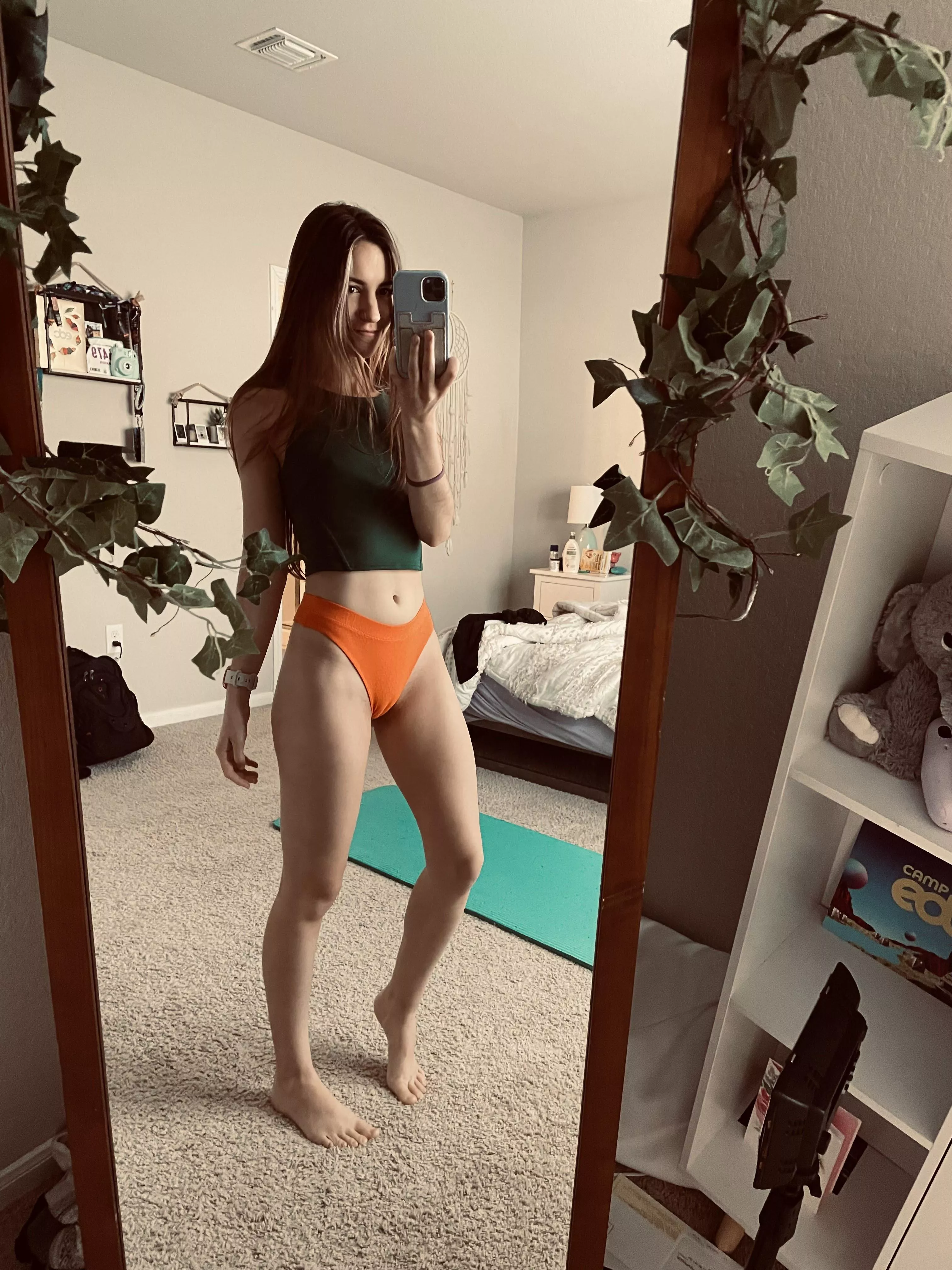 Good morning 🧡💚 posted by babetrainer