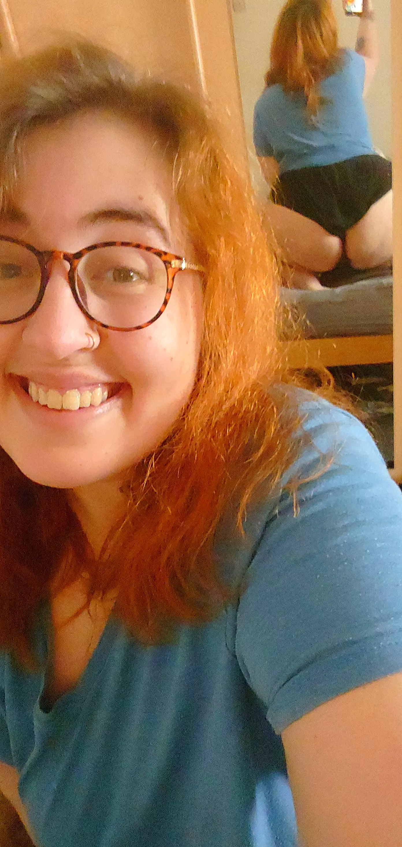 Good Morning Lovelies 😘 after waking up to such bullshit I went back to bed to start this day again. Let's hope take 2 is nicer. Have a fab day :) posted by LittleViolett