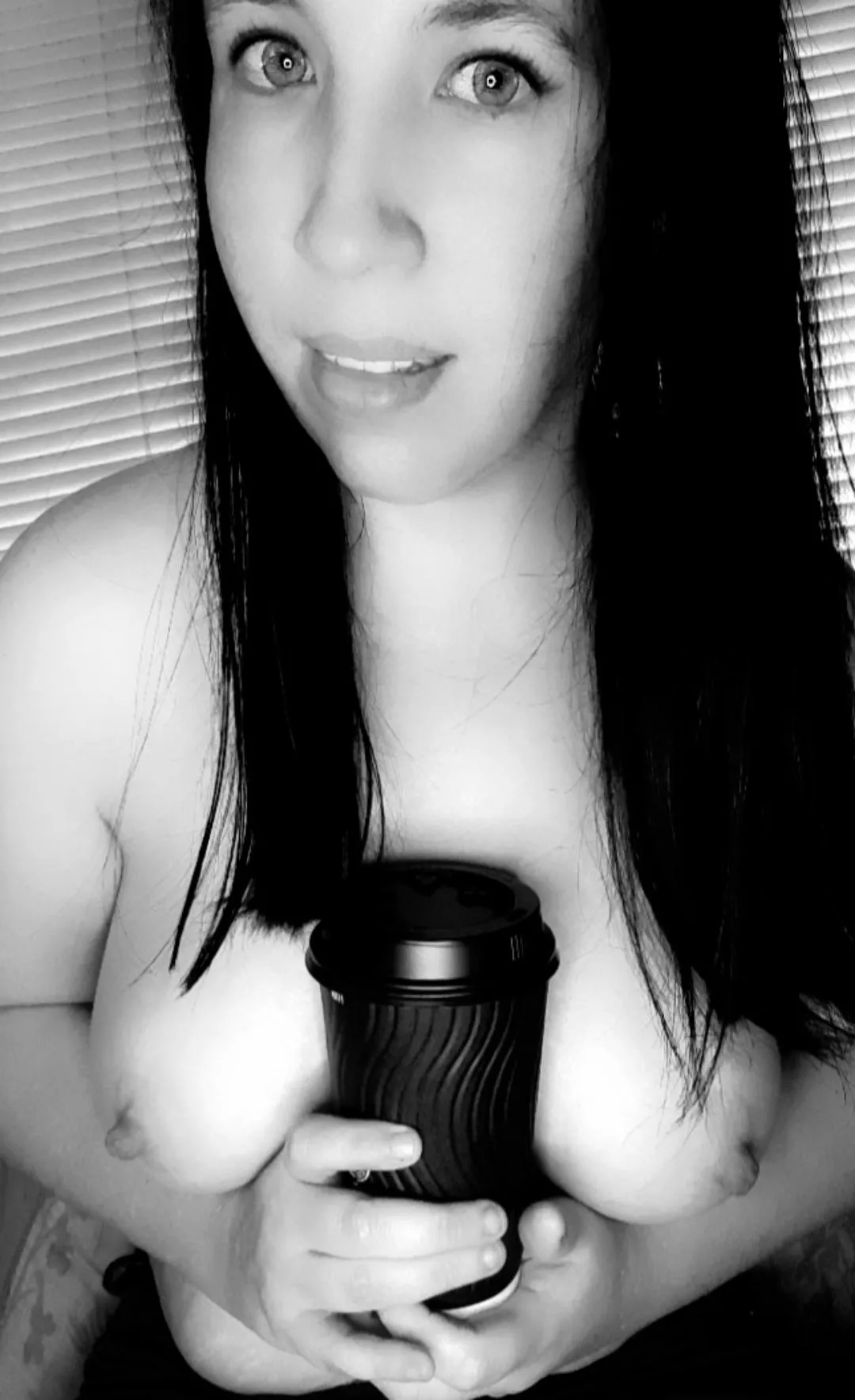 Good morning lovelies 😘 Hump Day is upon us. How bout you hop upon me? 😈 posted by Aussiemilf2046