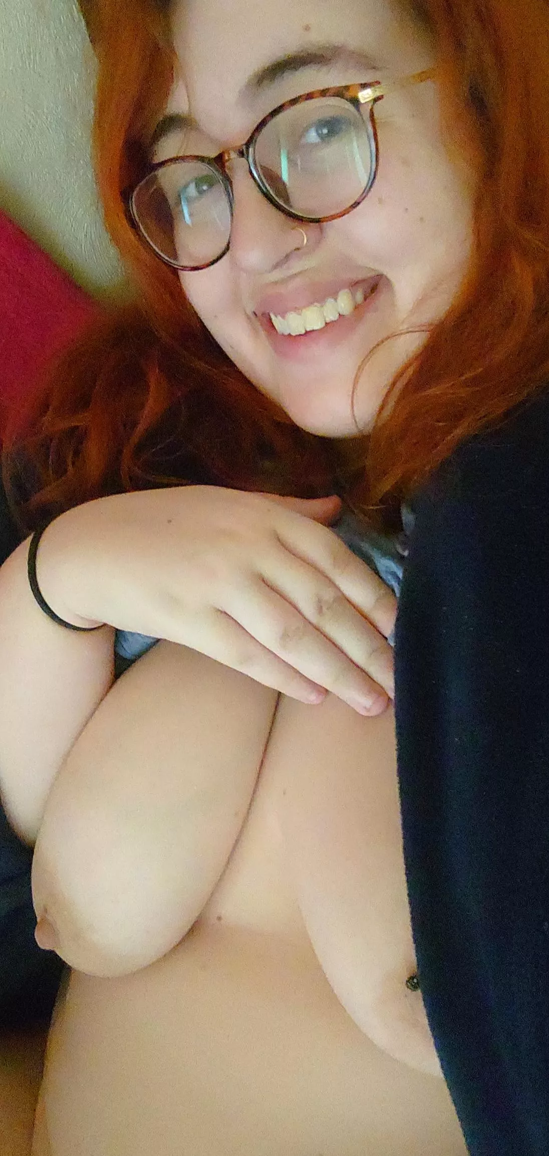 Good Morning Lovelies 😘 it's that time again where it's a therapy Tuesday for me, it's great and all but I do gotta get dressed and ugh be arsed! Hope yous have a great day :) posted by LittleViolett