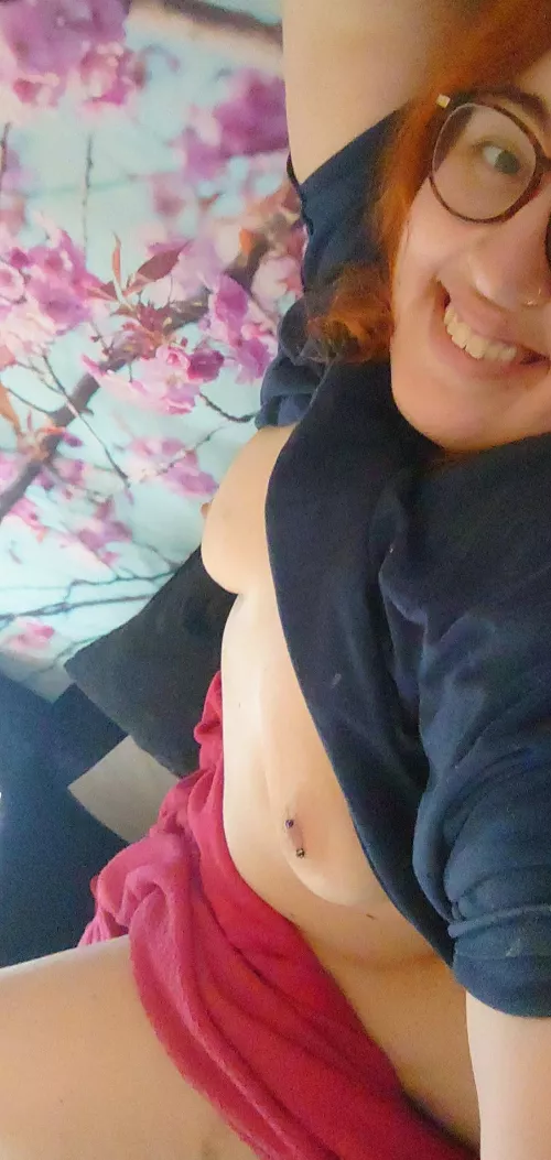 Good Morning Lovelies 😘 the lazy weekend has come to an end and it's back to good ol'reality. Hope yous have a good'un :) by LittleViolett