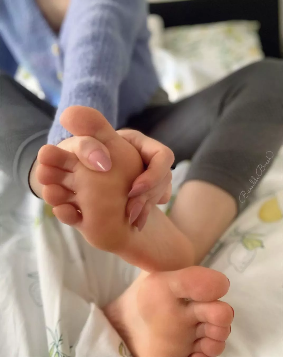 Good morning ☀️ My soles are ready to be worshipped posted by BumbleBeee0