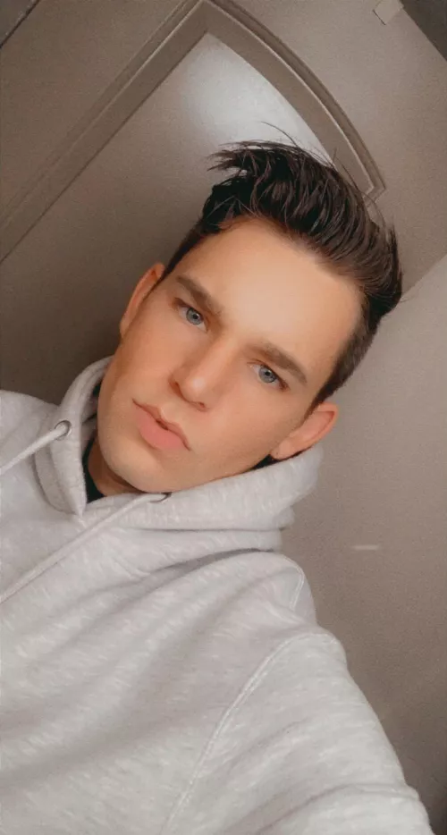 Good morning 😁☀️ by tylermath