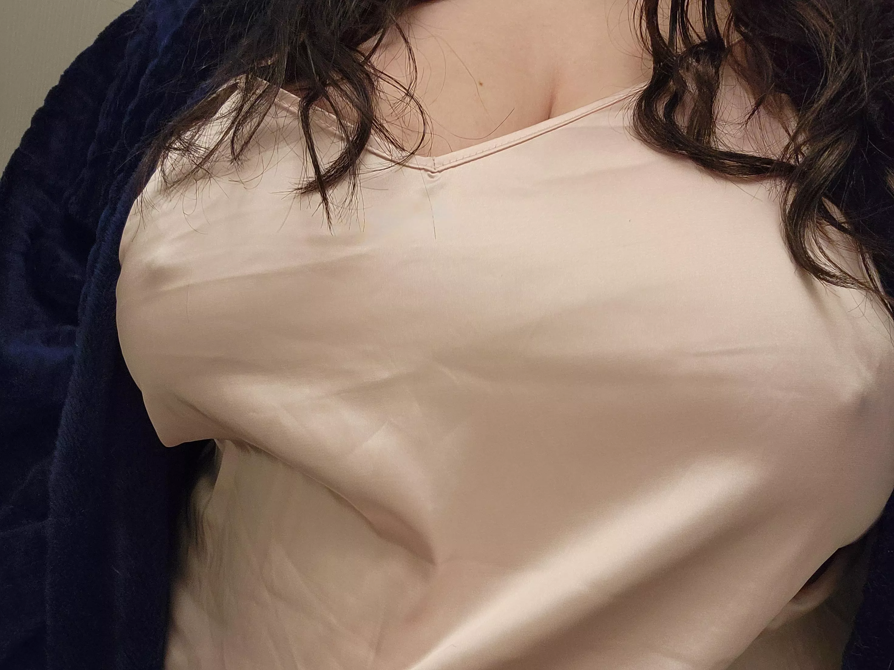 good morning 😚 posted by booknerd_busty