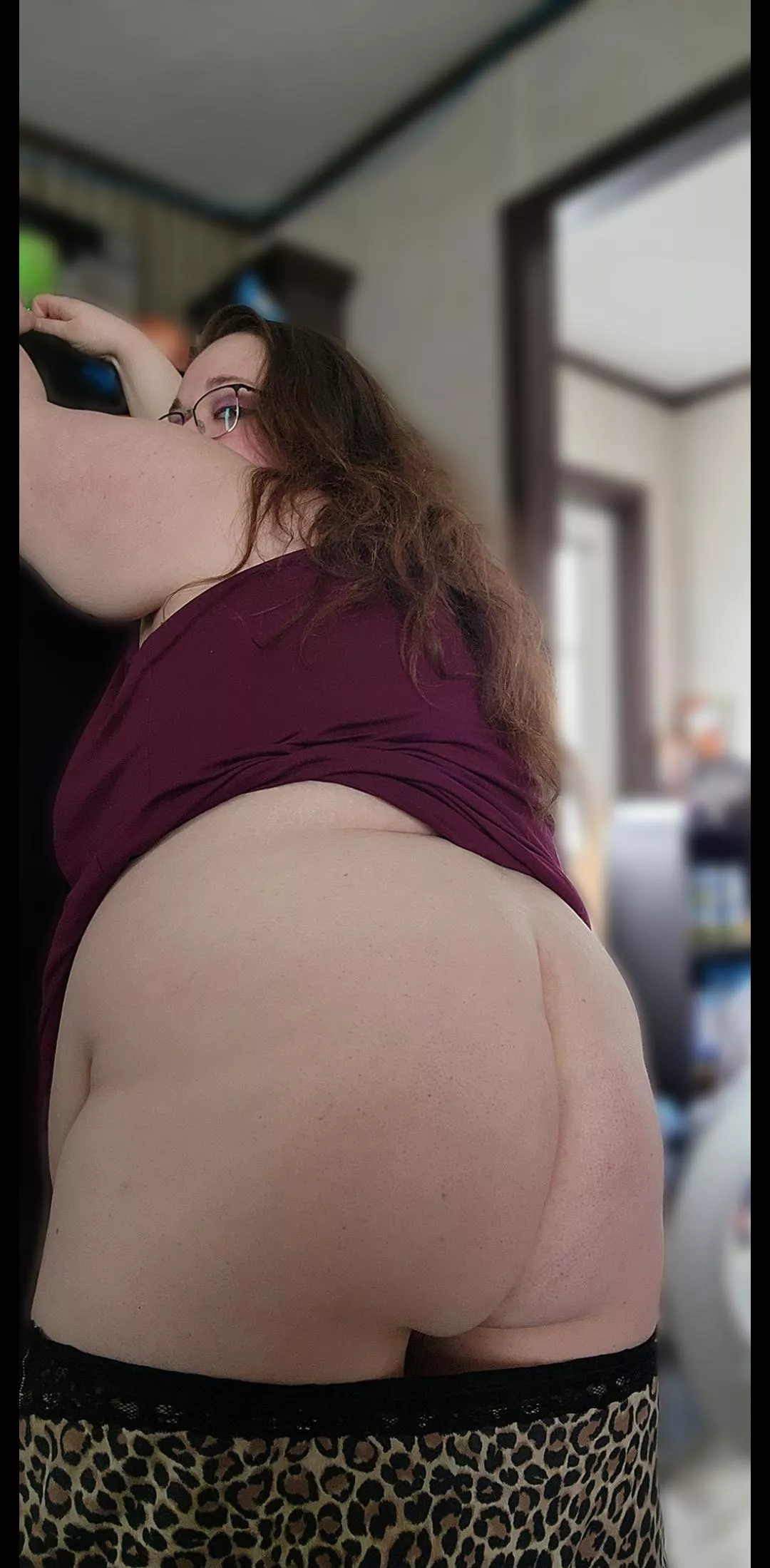 good morning wanna come spank me? 😏 posted by MandersBBW
