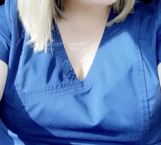 Good morning, what would you want to put between these? by sexymomma6913